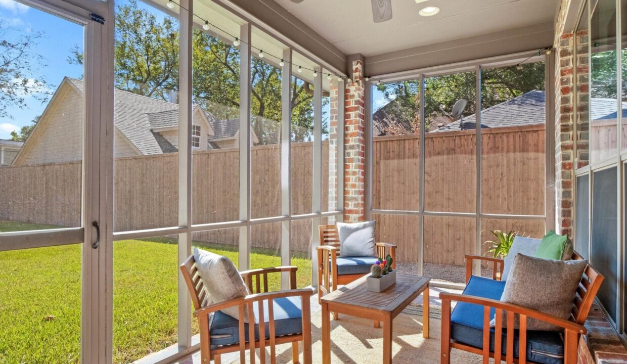 19-6346 -velasco-avenue-dallas-tx-patio