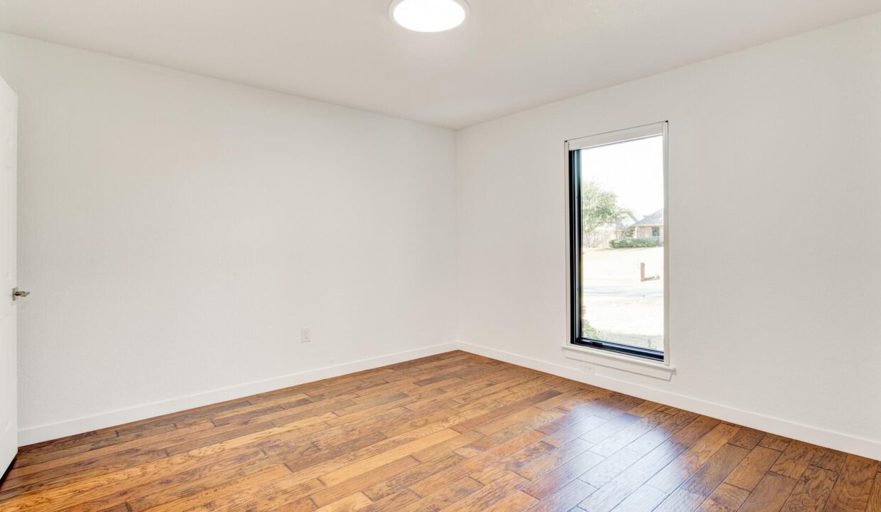20-1005-raven-bend-court-southlake-tx-guest-bedroom