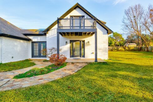 22-1005-raven-bend-court-southlake-tx-backhouse-yard