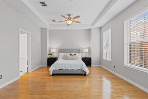 23-15759-seabolt-44-addison-tx-bedroom