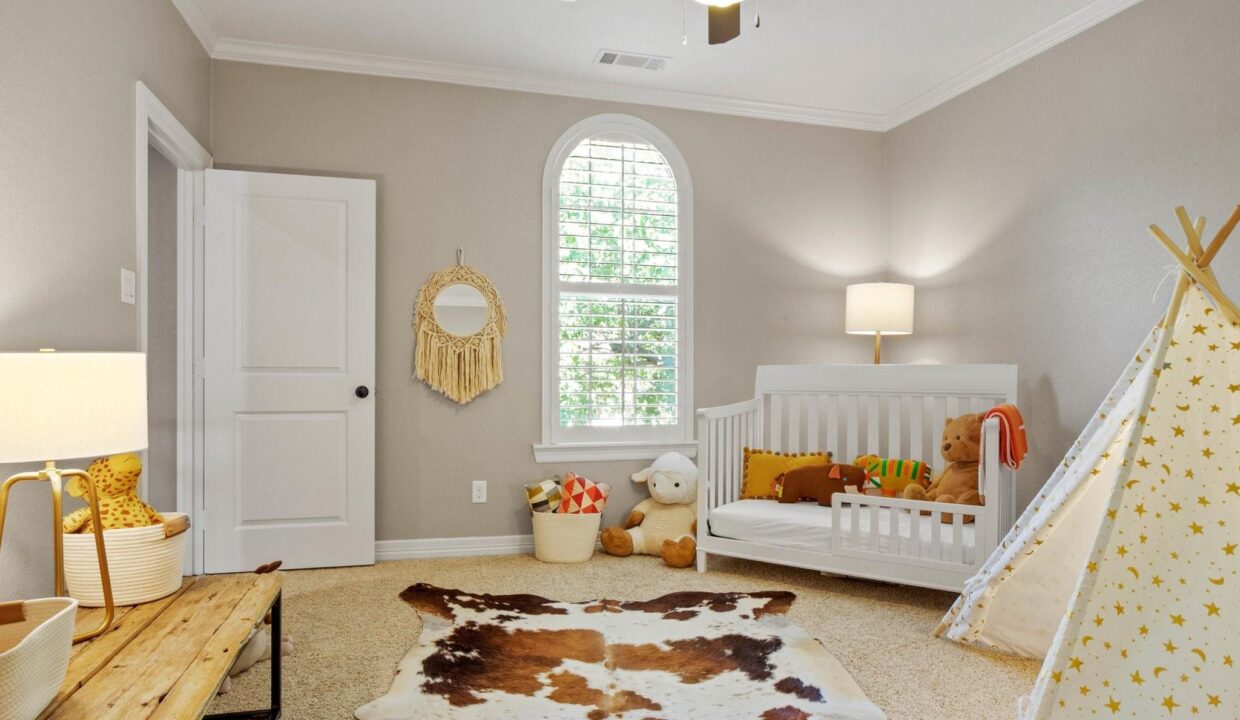 25-6346 -velasco-avenue-dallas-tx-bedroom