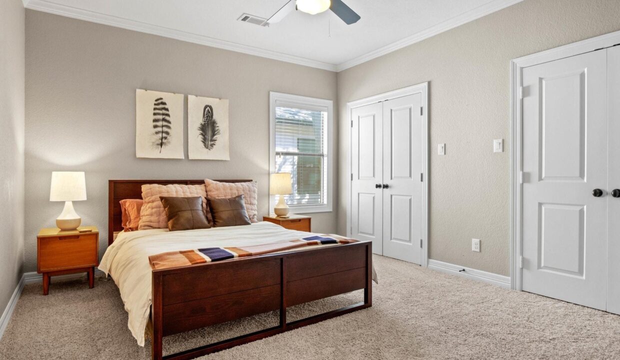 29-6346 -velasco-avenue-dallas-tx-bedroom