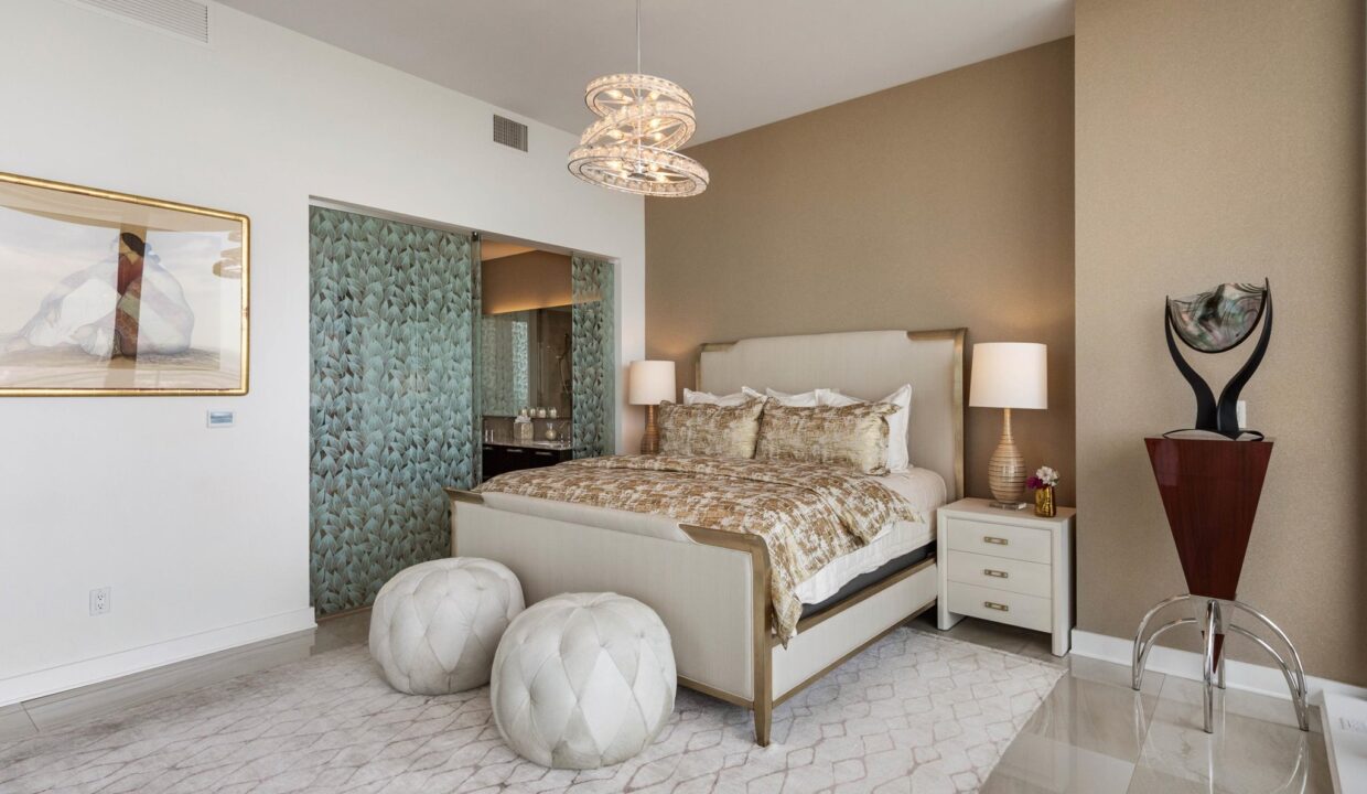 2900-mckinnon-st-dallas-bedroom-4
