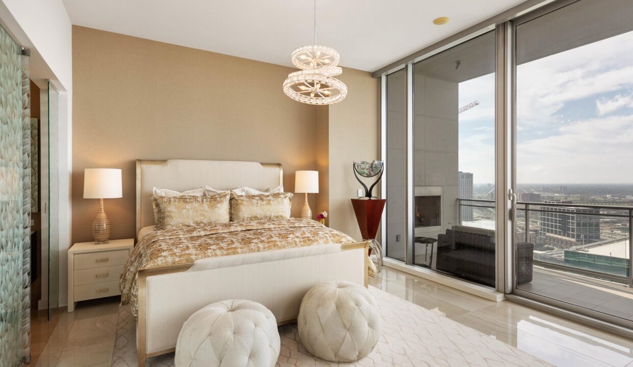 2900-mckinnon-st-dallas-bedroom-6