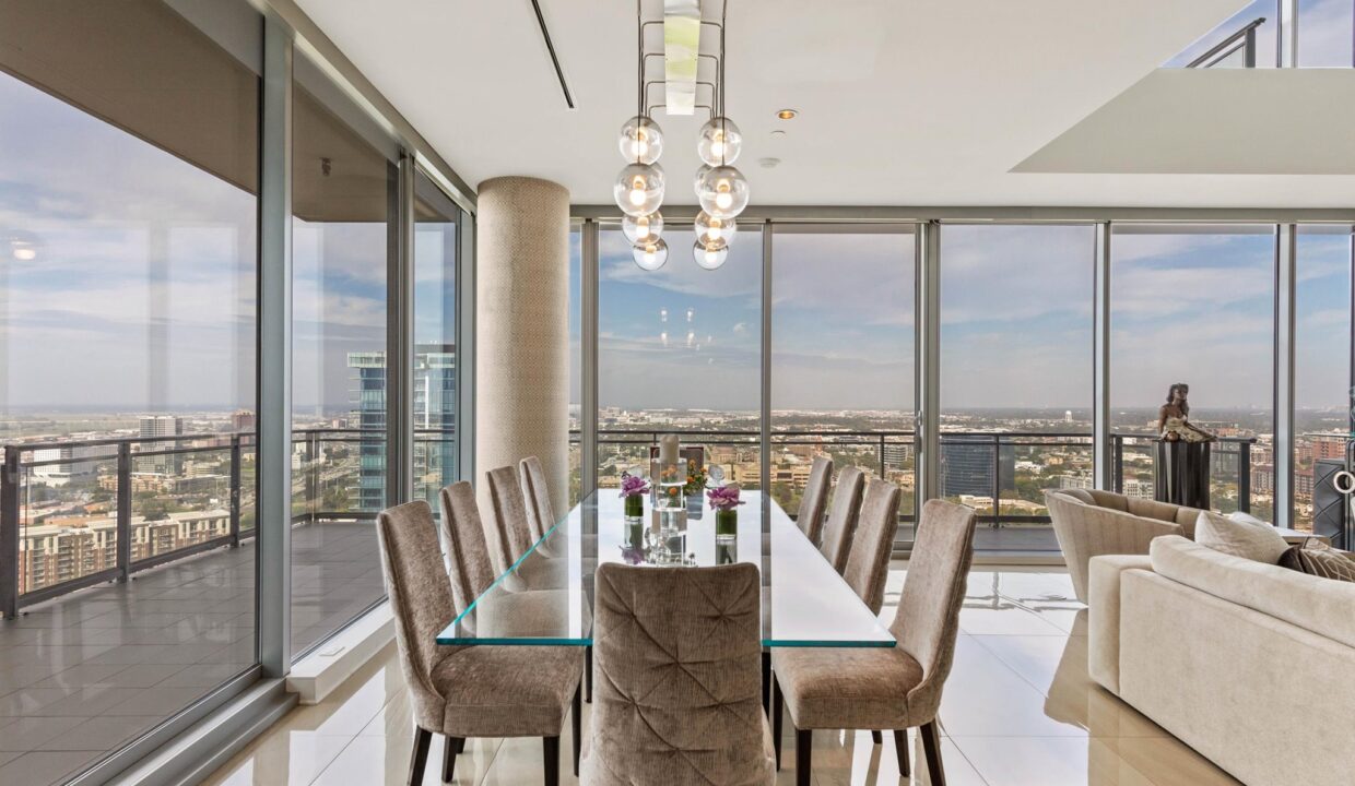 2900-mckinnon-st-dallas-dining-2