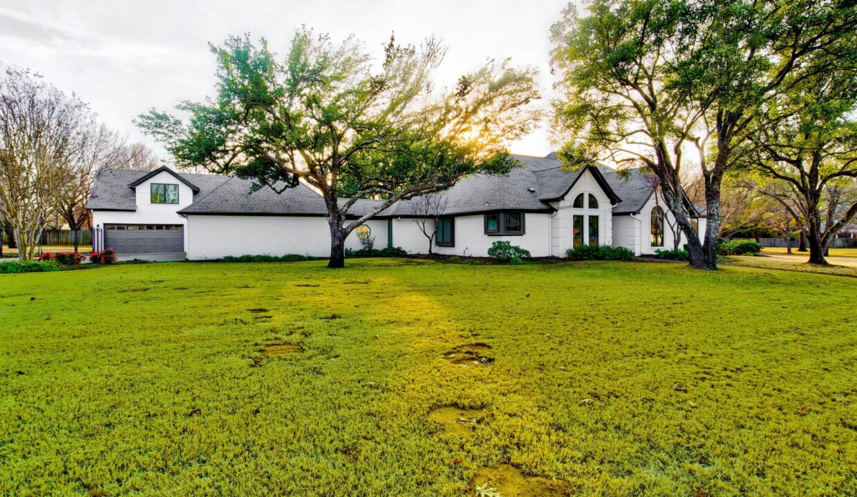 32-1005-raven-bend-court-southlake-tx-back-yard