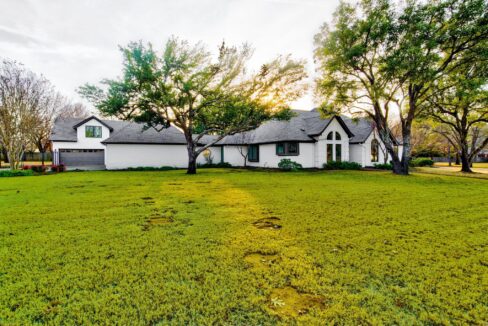 32-1005-raven-bend-court-southlake-tx-back-yard