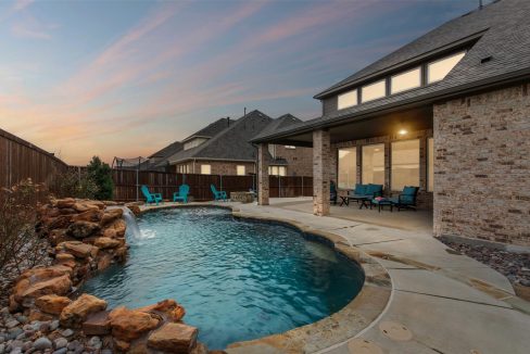1306 Middleton Drive, Rockwall pool