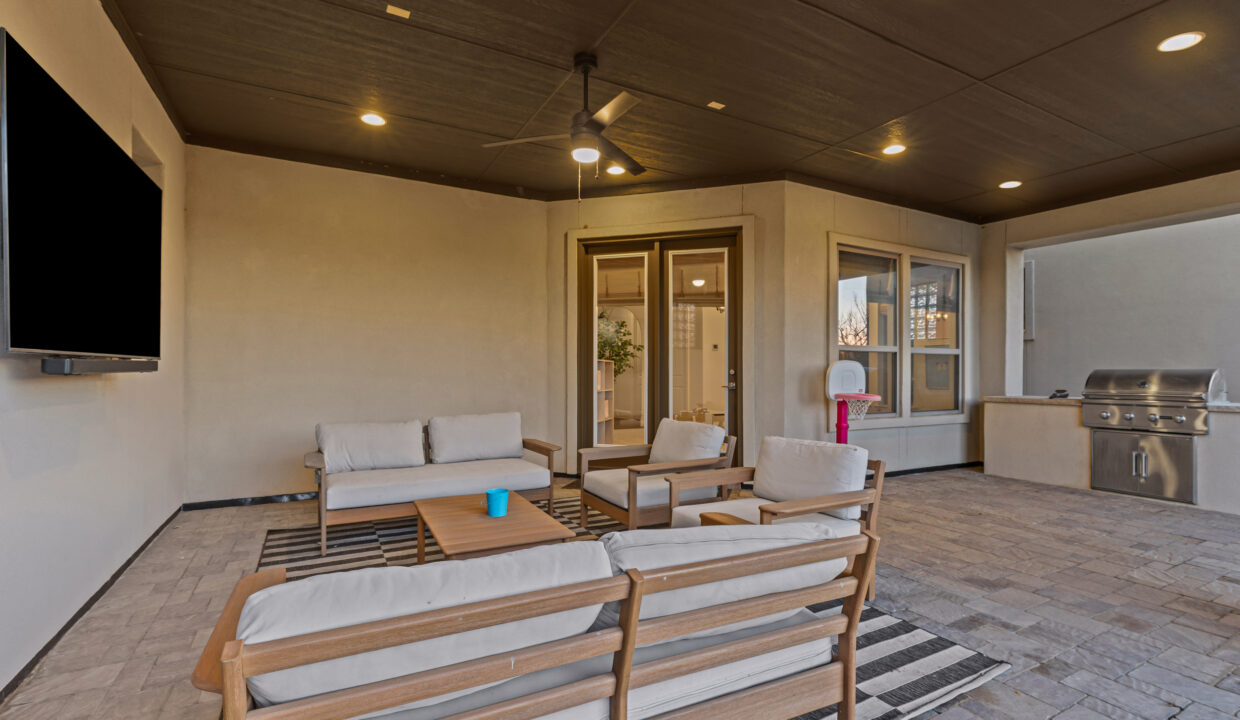 42-4887-cloudcroft-lane-irving-tx-outdoor-kitchen