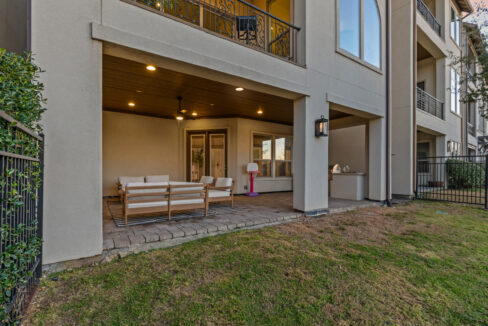43-4887-cloudcroft-lane-irving-tx-patio