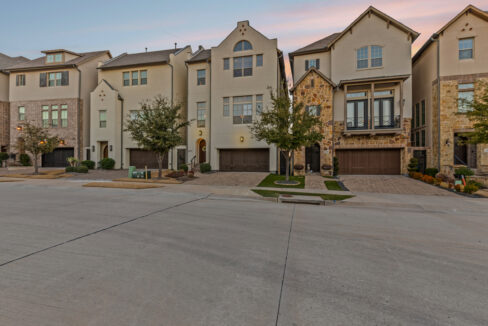 45-4887-cloudcroft-lane-irving-tx-home