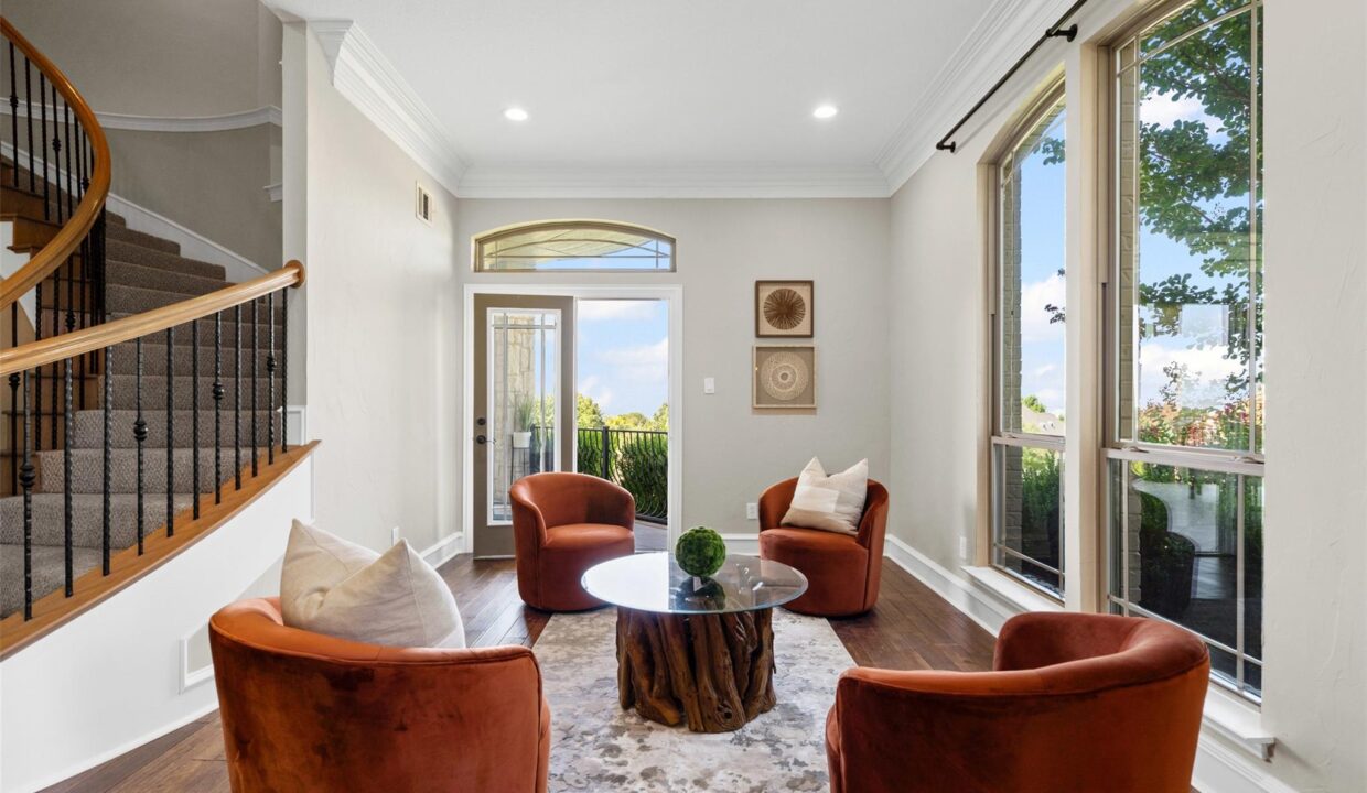 2413 Versailles Drive Heath, TX sitting room