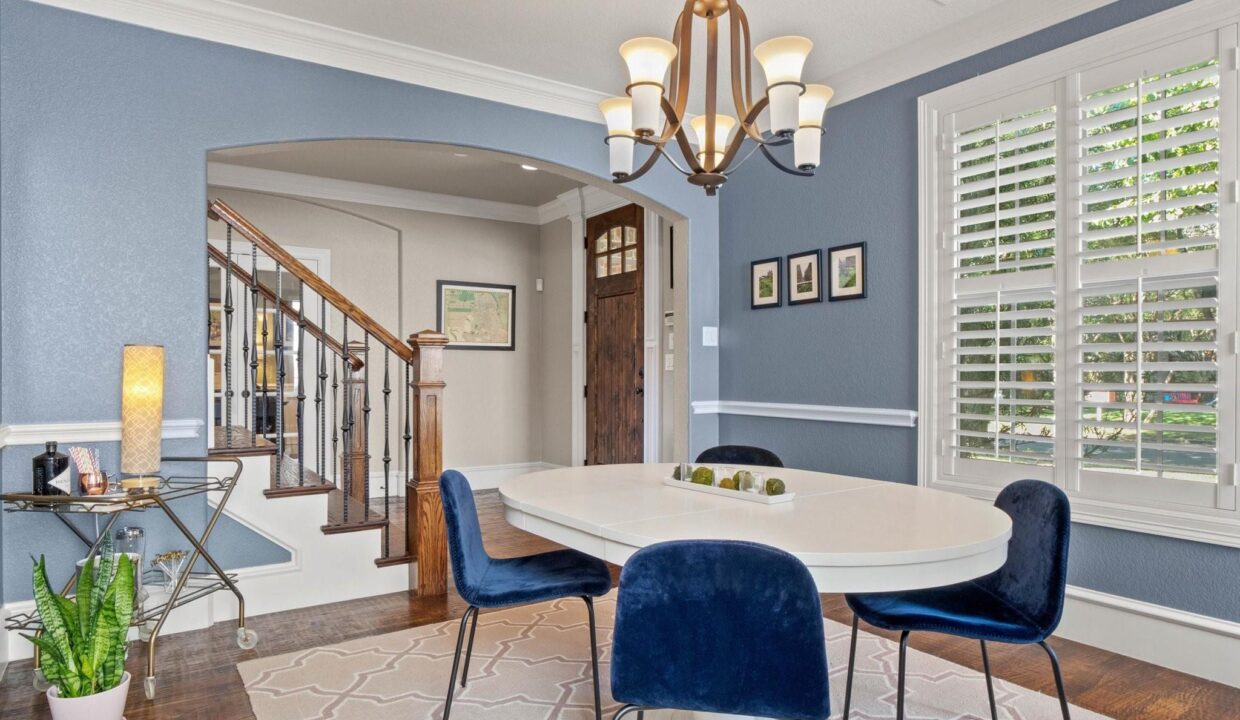 5-6346 -velasco-avenue-dallas-tx-dining