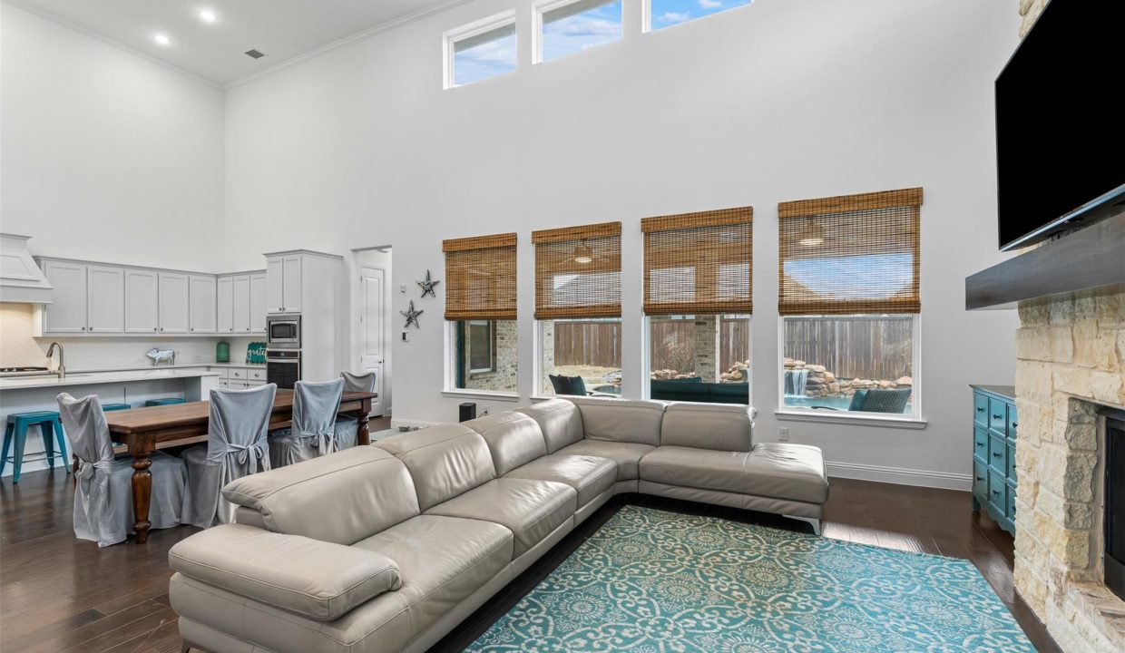 6-1306-middleton-drive-rockwall-tx-great-room