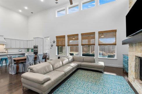 6-1306-middleton-drive-rockwall-tx-great-room