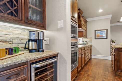 7-6346 -velasco-avenue-dallas-tx-kitchen