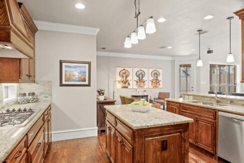 8-6346 -velasco-avenue-dallas-tx-kitchen
