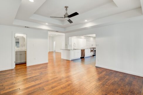 9-1005-raven-bend-court-southlake-tx-living-area