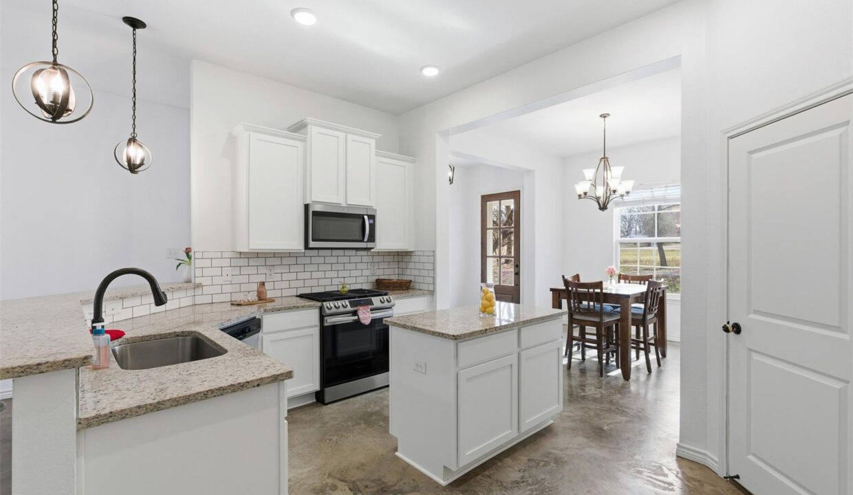 5000 FM 2947 Greenville, TX 75402 kitchen